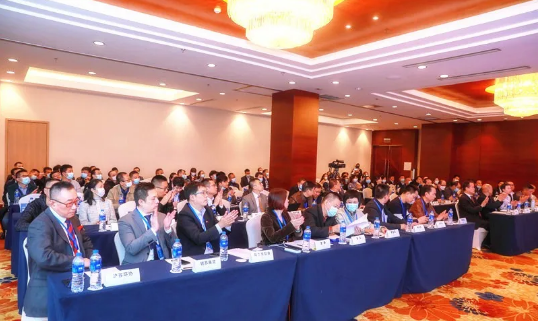 家潔藝參加國(guó)際清潔產(chǎn)業(yè)高峰論壇活動(dòng) 家潔藝參加國(guó)際清潔產(chǎn)業(yè)高峰論壇活動(dòng)